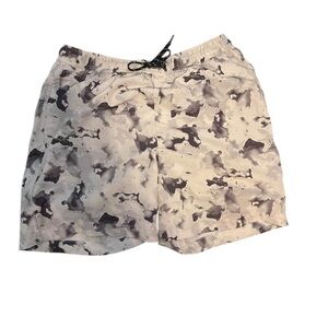 Stylish Camo Swim Trunks for Men